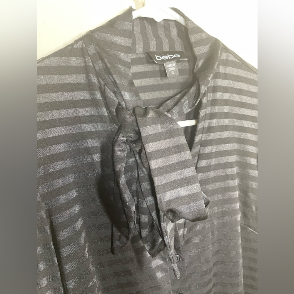 Bebe black bow tie button up blouse - Picture 4 of 4
